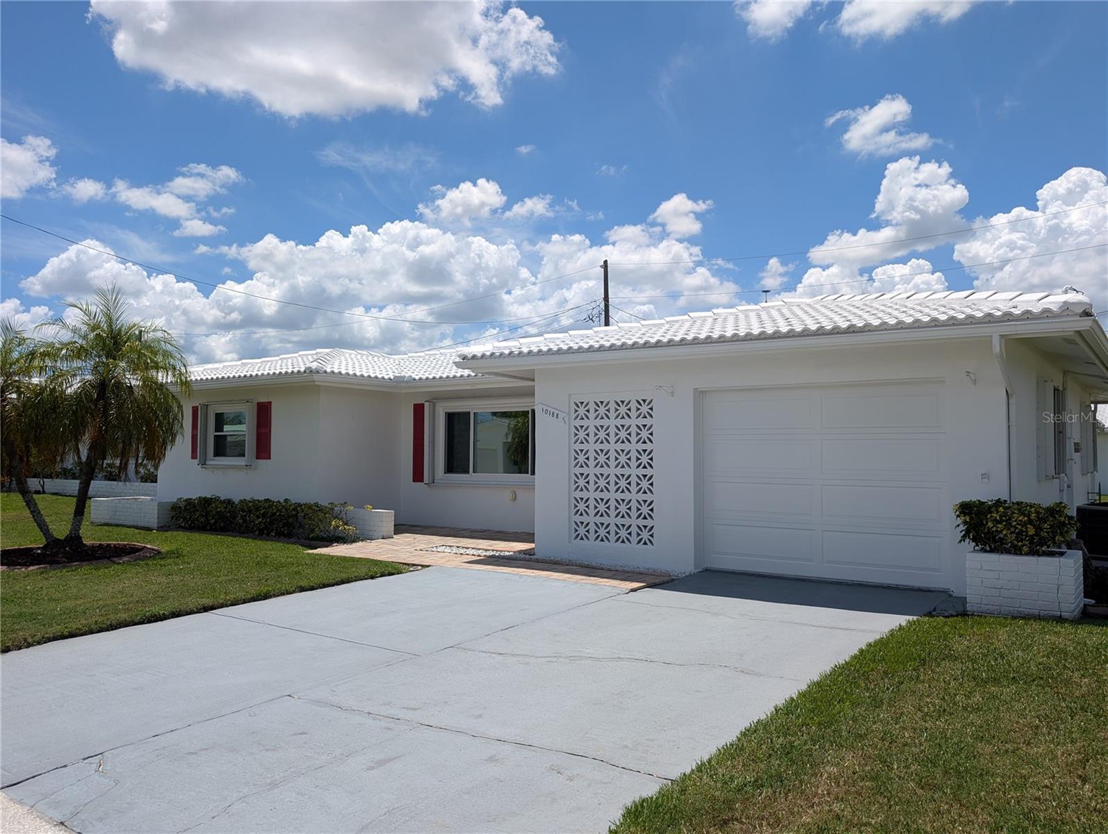 Single Family Residence em PINELLAS PARK, FL - Daniel Dourado