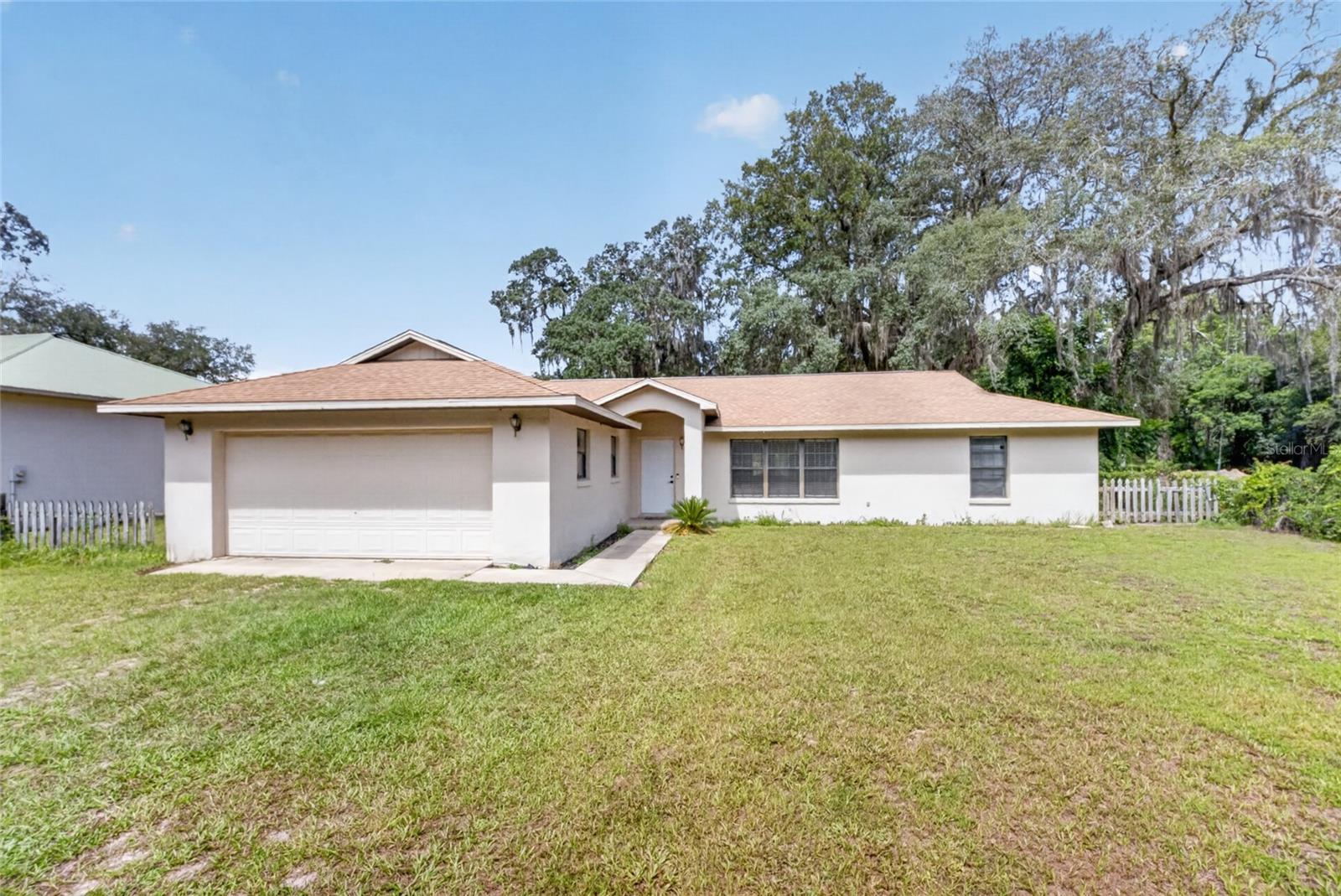 Single Family Residence em OCKLAWAHA, FL - Daniel Dourado
