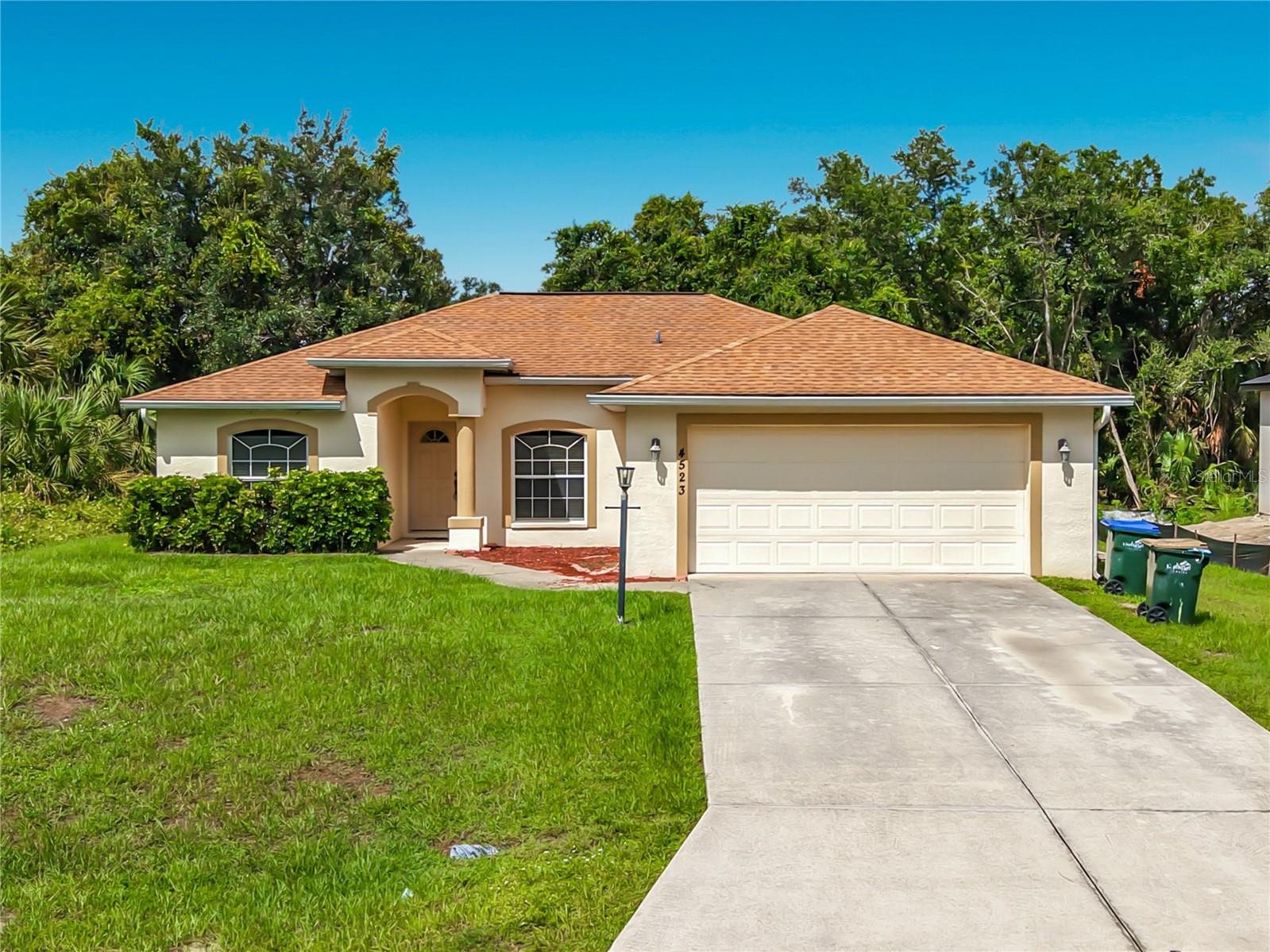 Single Family Residence in NORTH PORT, FL - Daniel Dourado