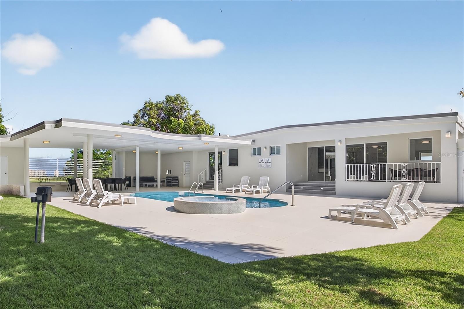 Single Family Residence in LUQUILLO, PR - Daniel Dourado