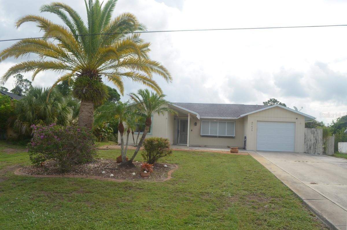 Single Family Residence em ENGLEWOOD, FL - Daniel Dourado