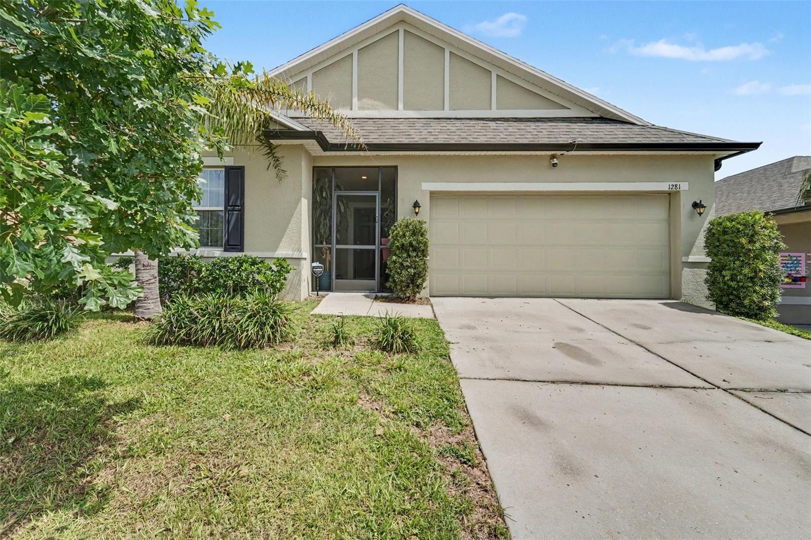 Single Family Residence in GROVELAND, FL - Daniel Dourado