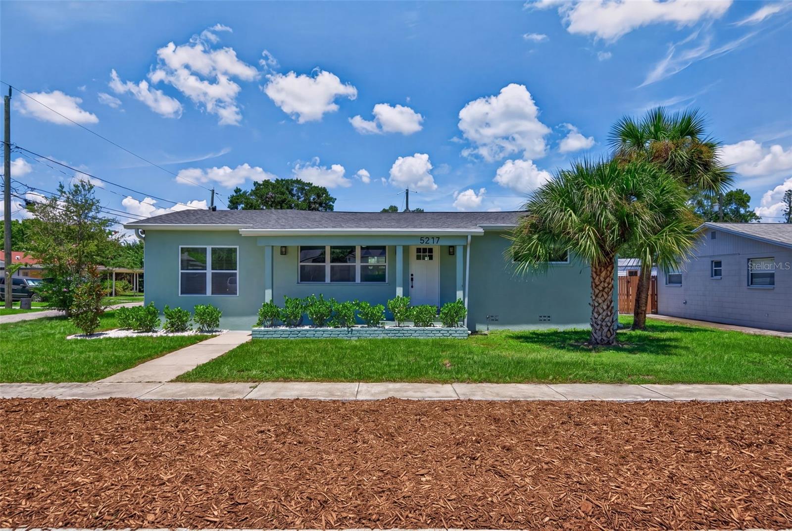 Single Family Residence em GULFPORT, FL - Daniel Dourado