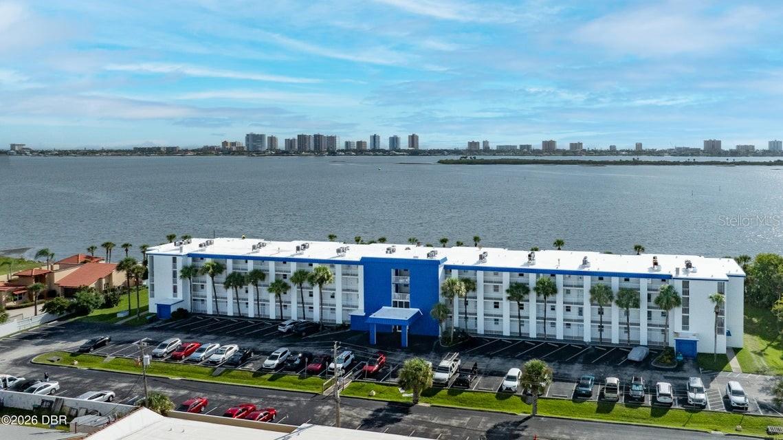 Condominium em SOUTH DAYTONA, FL - Daniel Dourado