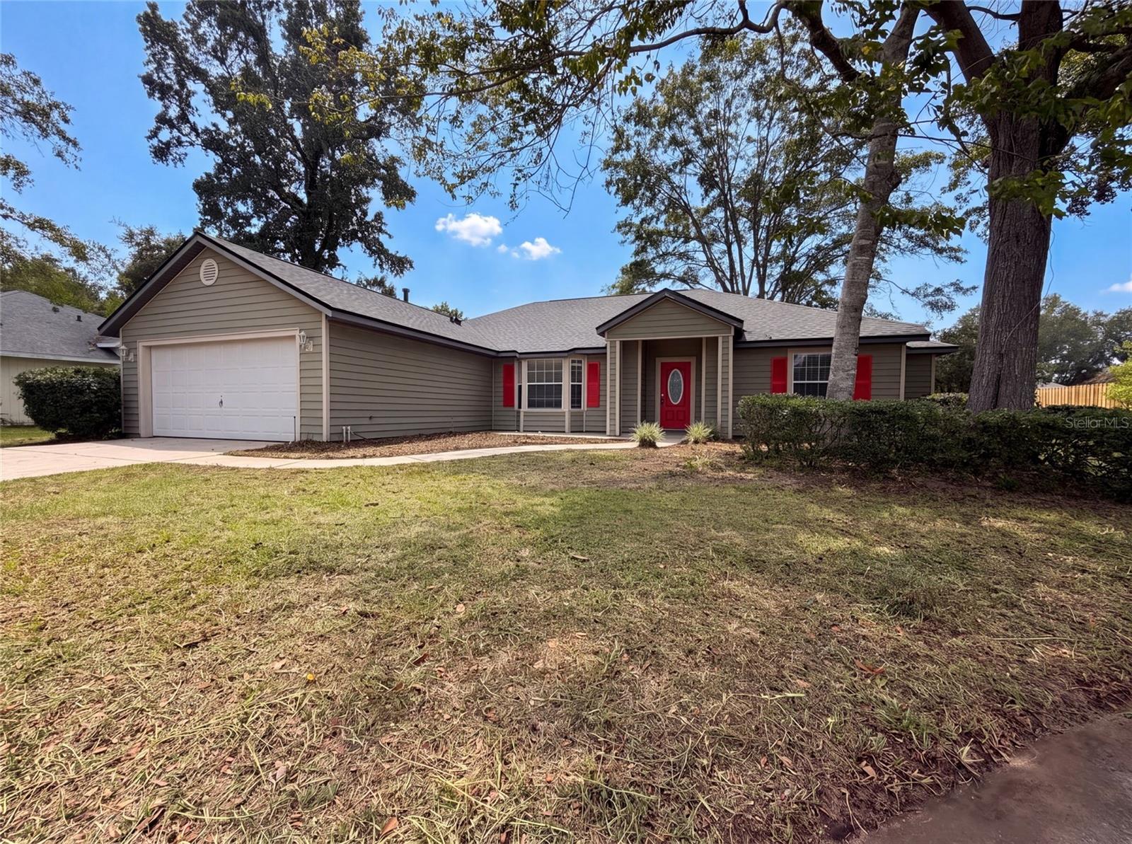Single Family Residence in GAINESVILLE, FL - Daniel Dourado