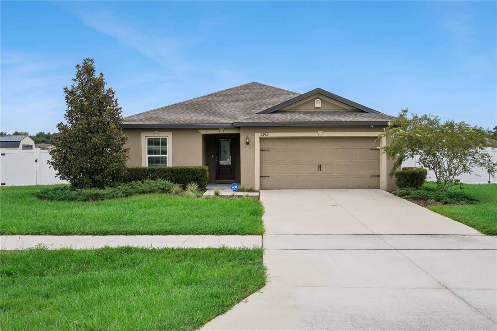 Single Family Residence in ASTATULA, FL - Daniel Dourado