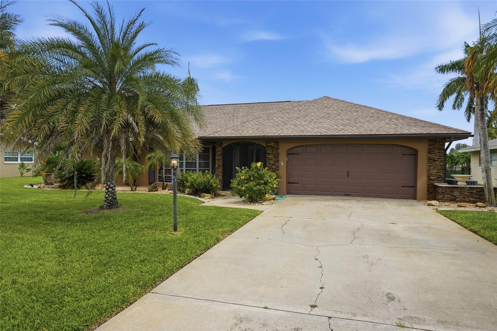 Single Family Residence in CAPE CORAL, FL - Daniel Dourado