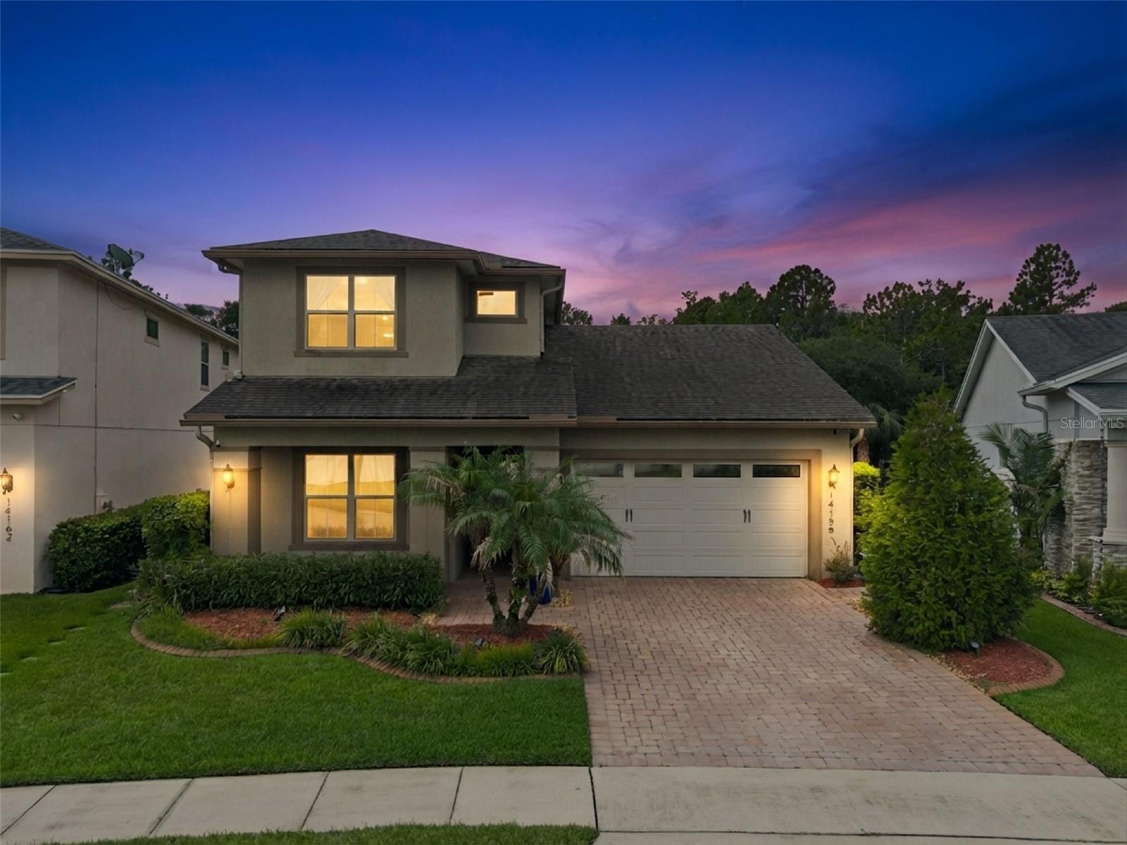 Single Family Residence in ORLANDO, FL - Daniel Dourado