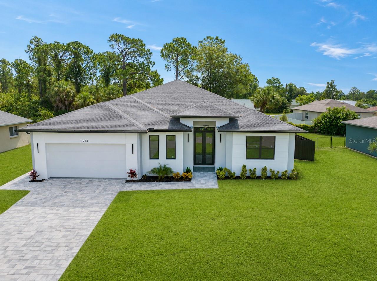 Single Family Residence in NORTH PORT, FL - Daniel Dourado