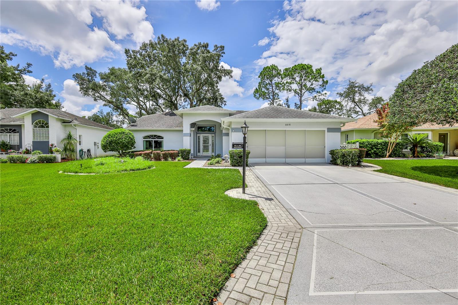 Single Family Residence in SPRING HILL, FL - Daniel Dourado