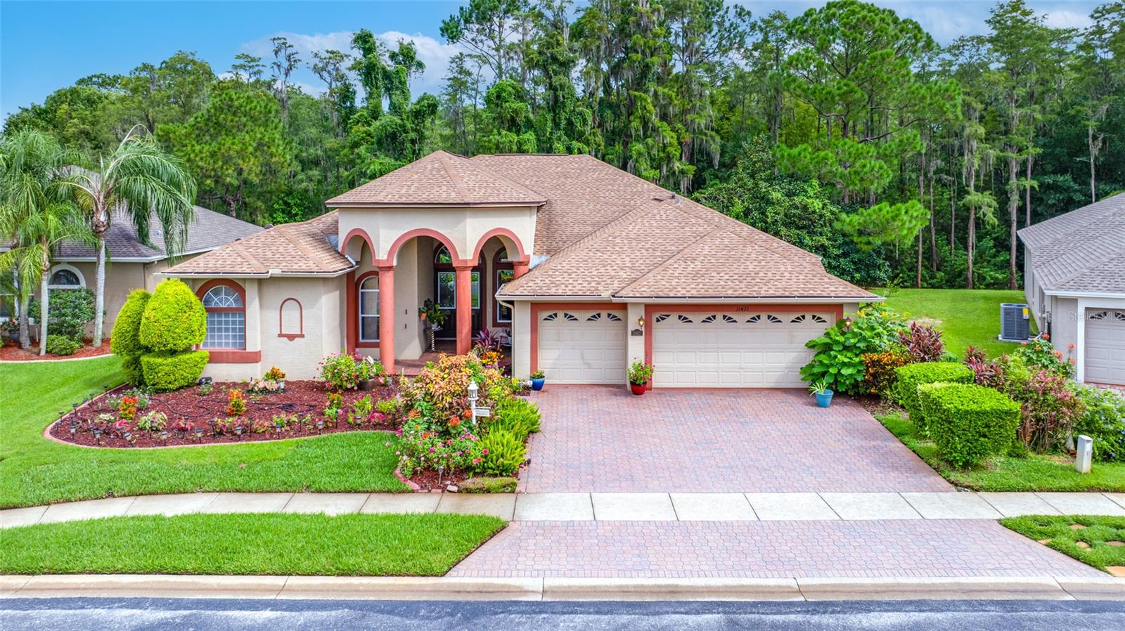 Single Family Residence in TRINITY, FL - Daniel Dourado