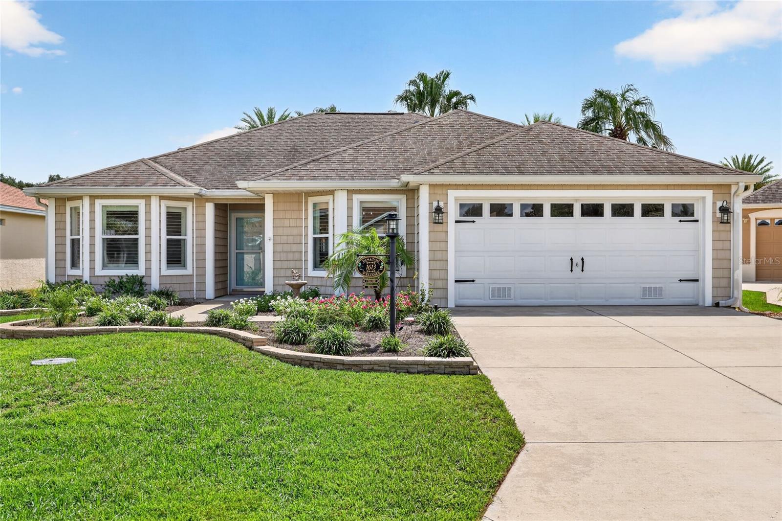 Single Family Residence in THE VILLAGES, FL - Daniel Dourado