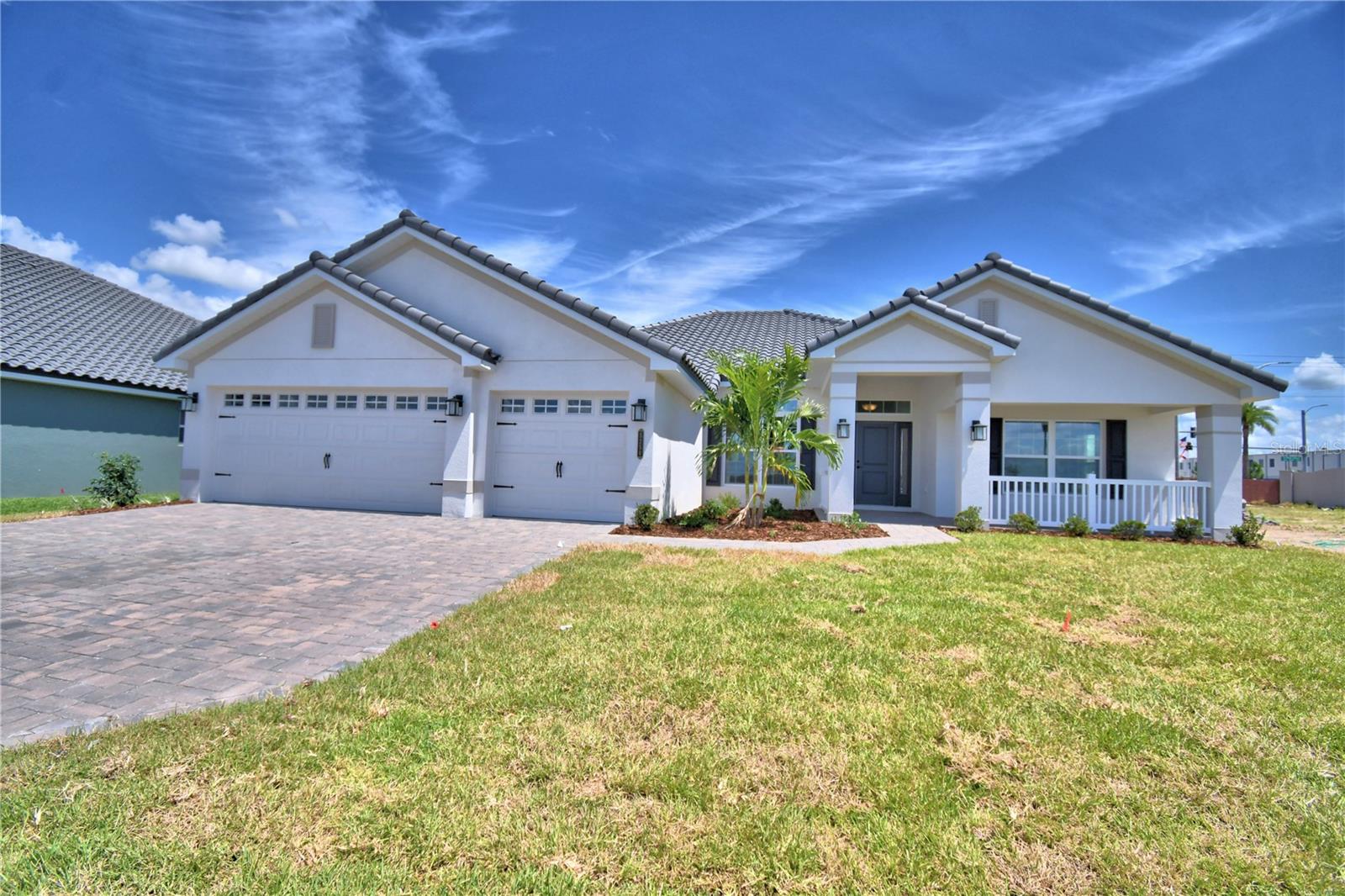 Single Family Residence in AUBURNDALE, FL - Daniel Dourado