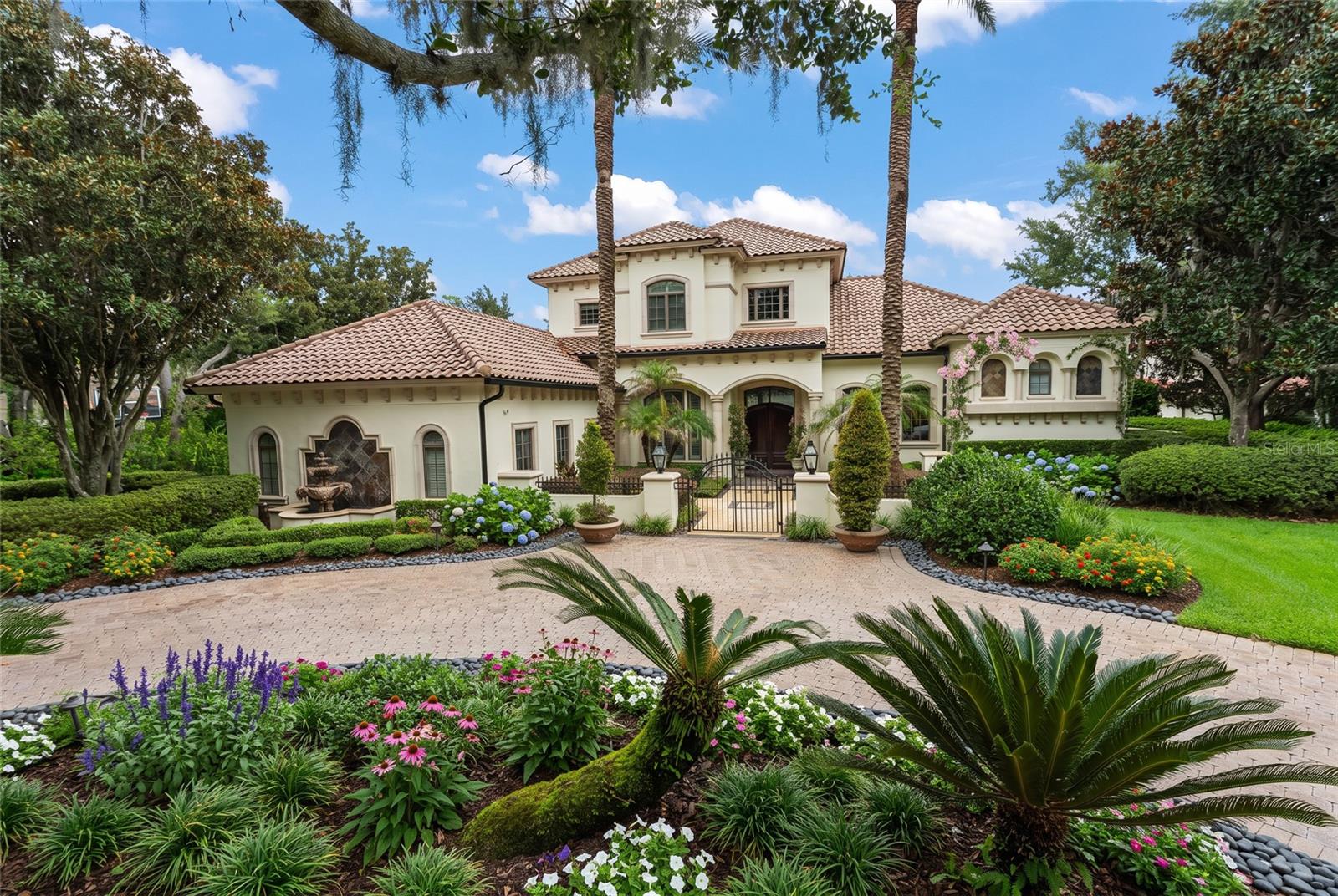 Single Family Residence in WINDERMERE, FL - Daniel Dourado