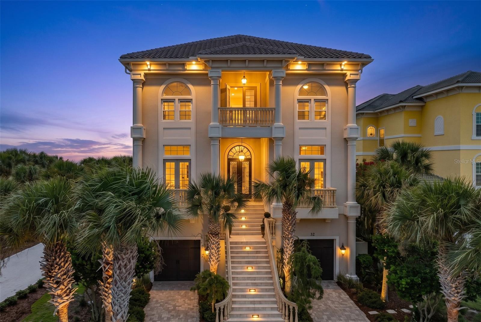 Single Family Residence in PALM COAST, FL - Daniel Dourado