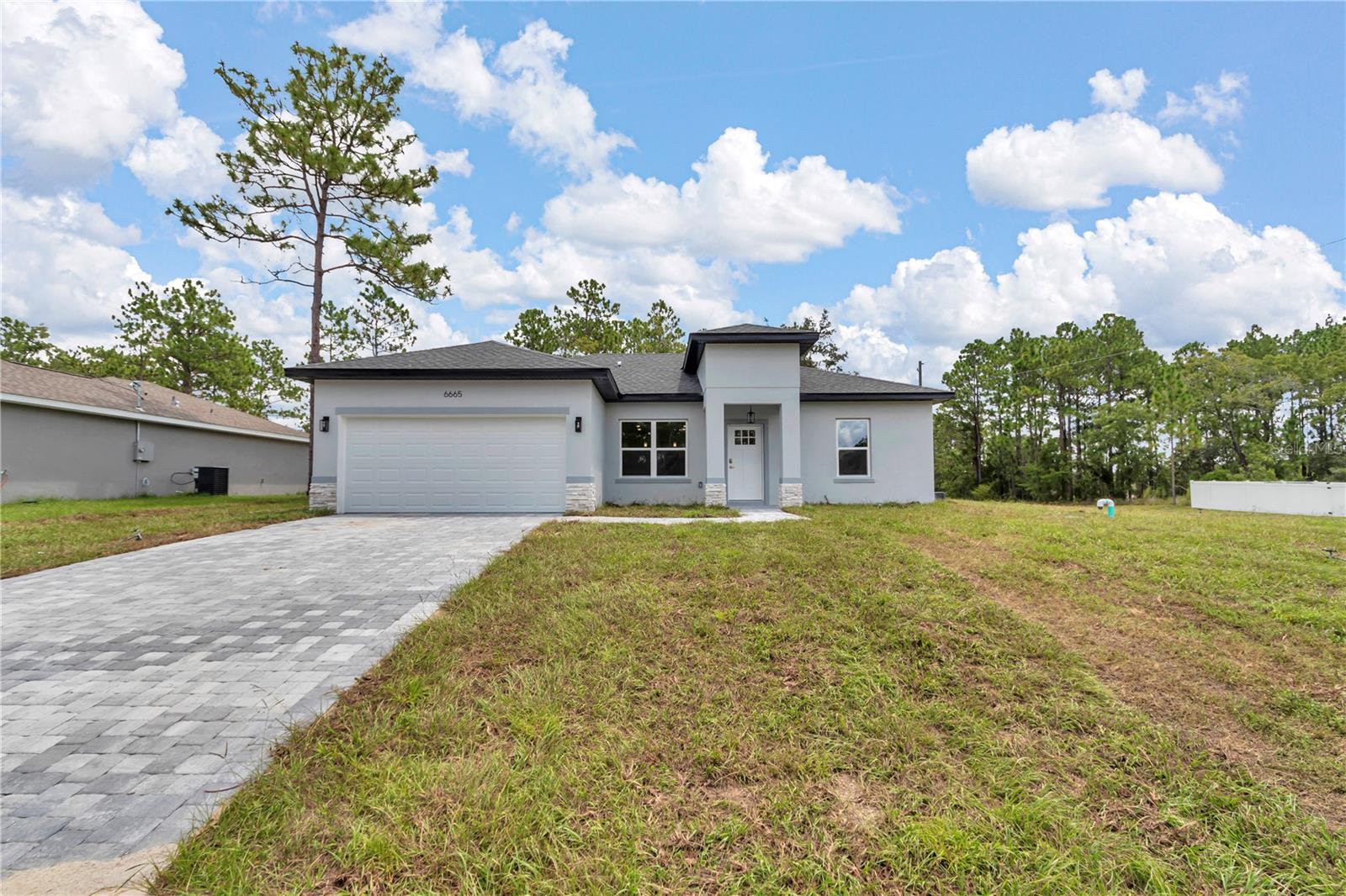 Single Family Residence in CITRUS SPRINGS, FL - Daniel Dourado