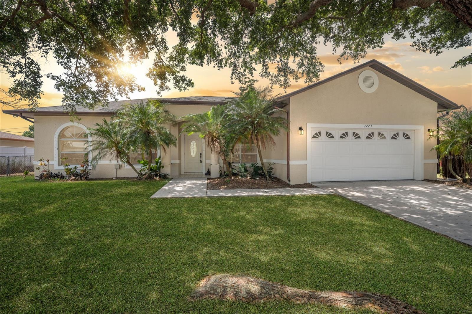 Single Family Residence em PALM BAY, FL - Daniel Dourado