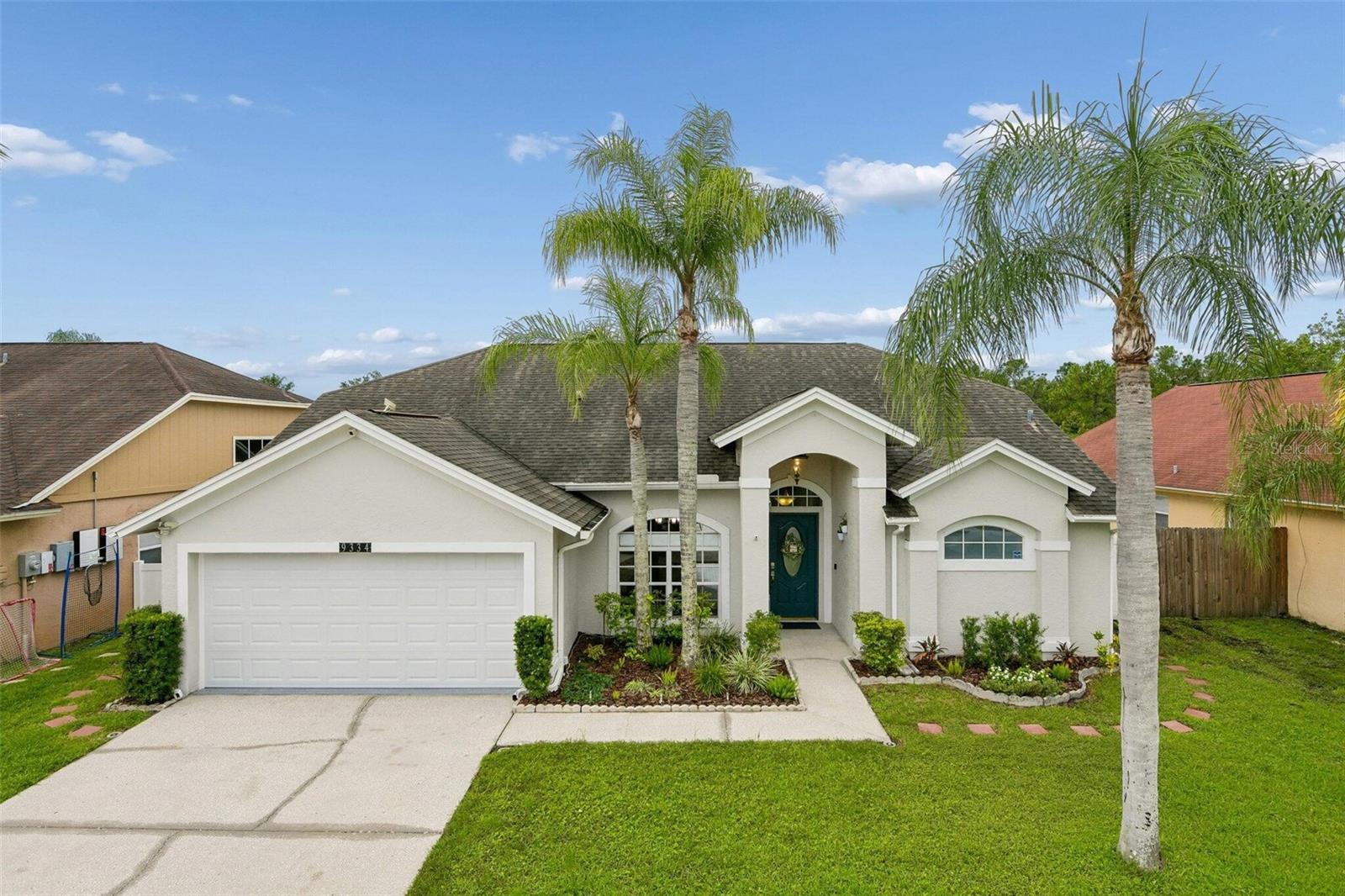 Single Family Residence in WESTCHASE, FL - Daniel Dourado