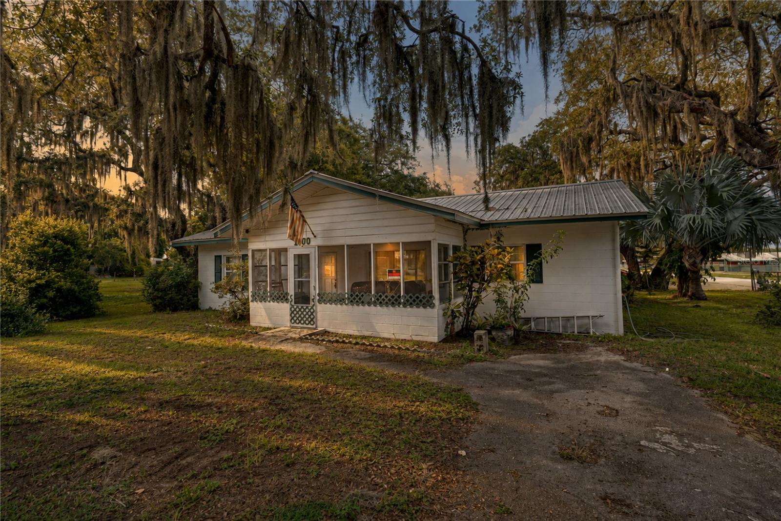 Single Family Residence em AVON PARK, FL - Daniel Dourado