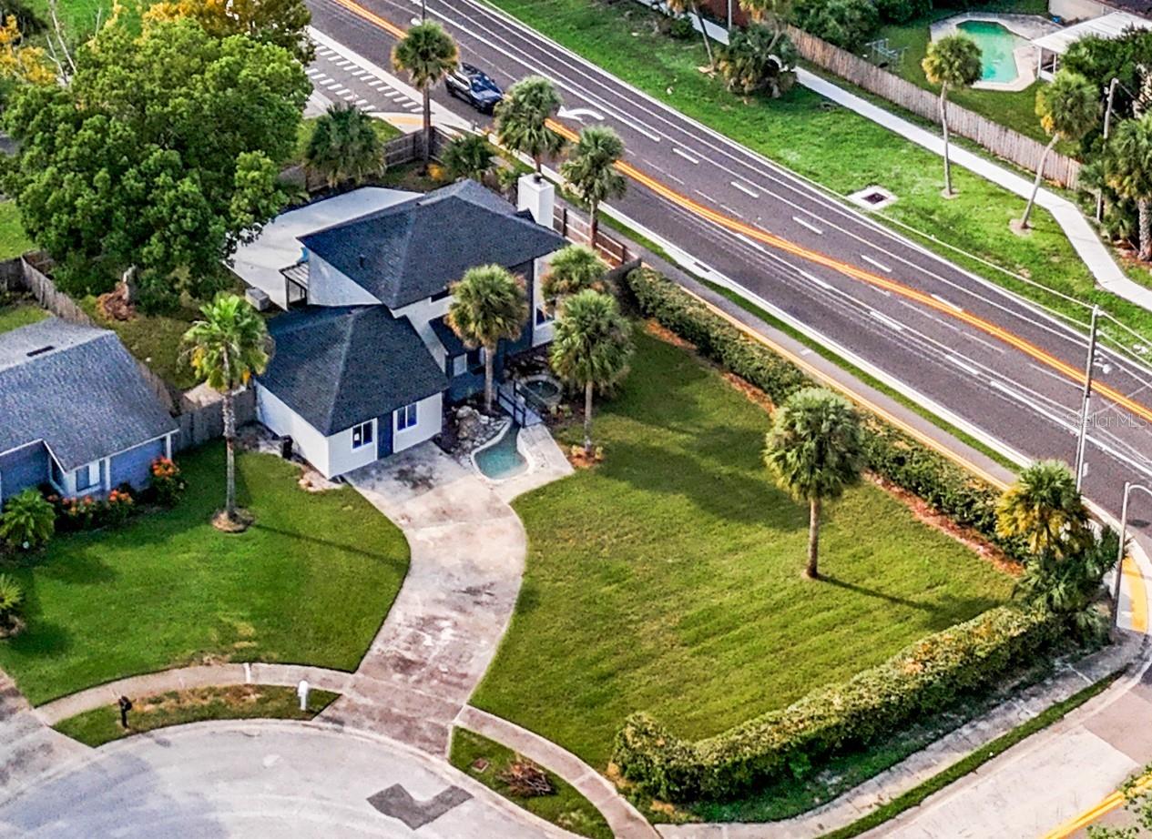 Single Family Residence in LONGWOOD, FL - Daniel Dourado