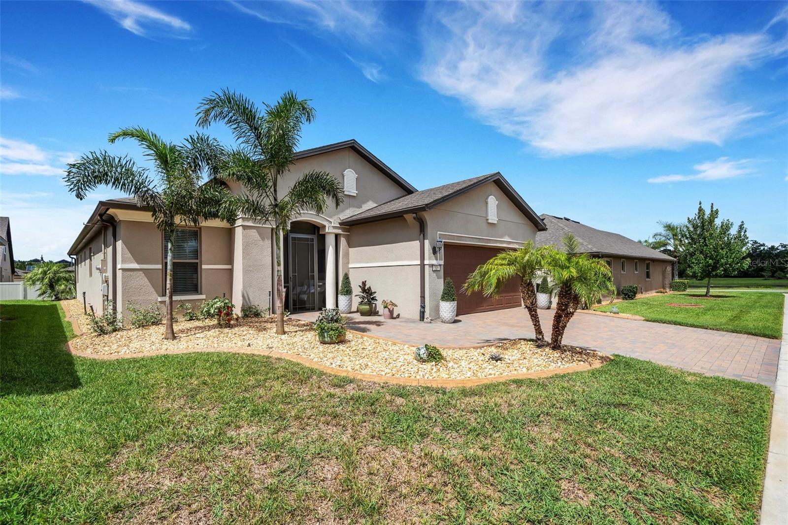 Single Family Residence in DAVENPORT, FL - Daniel Dourado