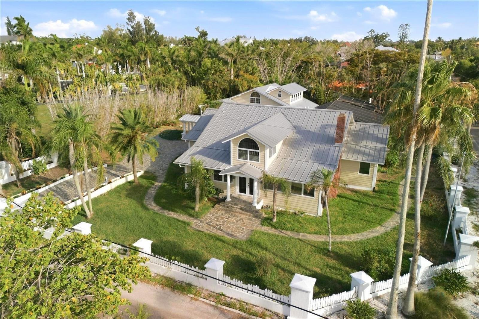 Single Family Residence em SARASOTA, FL - Daniel Dourado