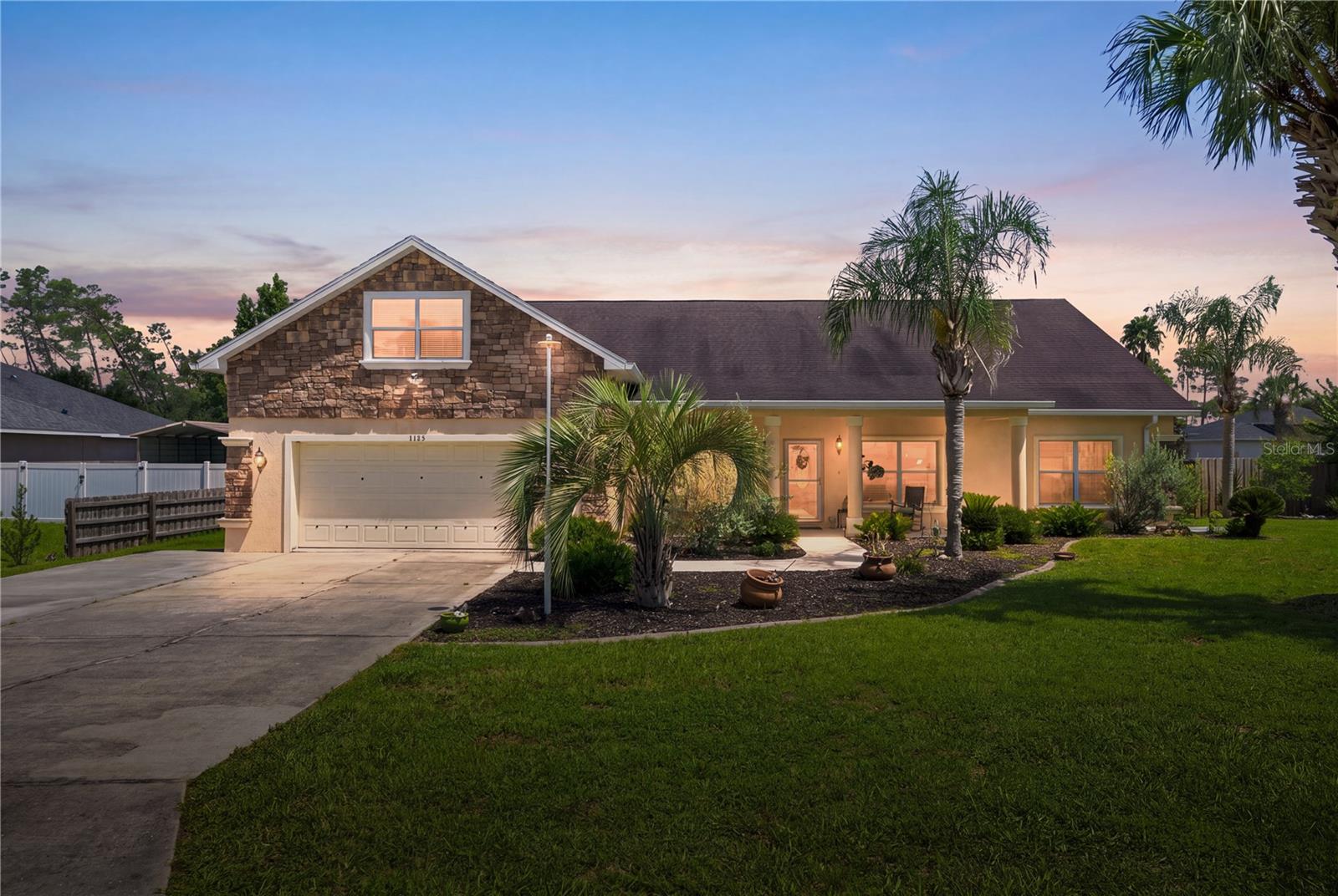Single Family Residence in OCALA, FL - Daniel Dourado