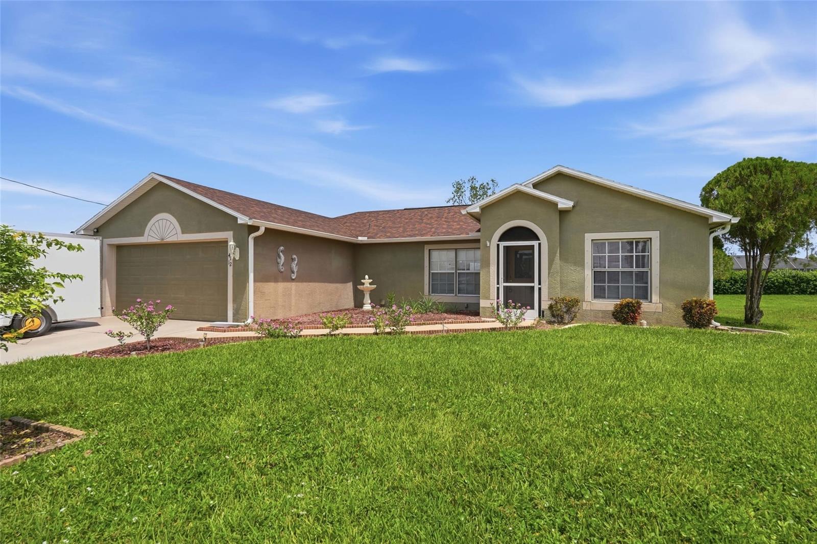 Single Family Residence em LEHIGH ACRES, FL - Daniel Dourado