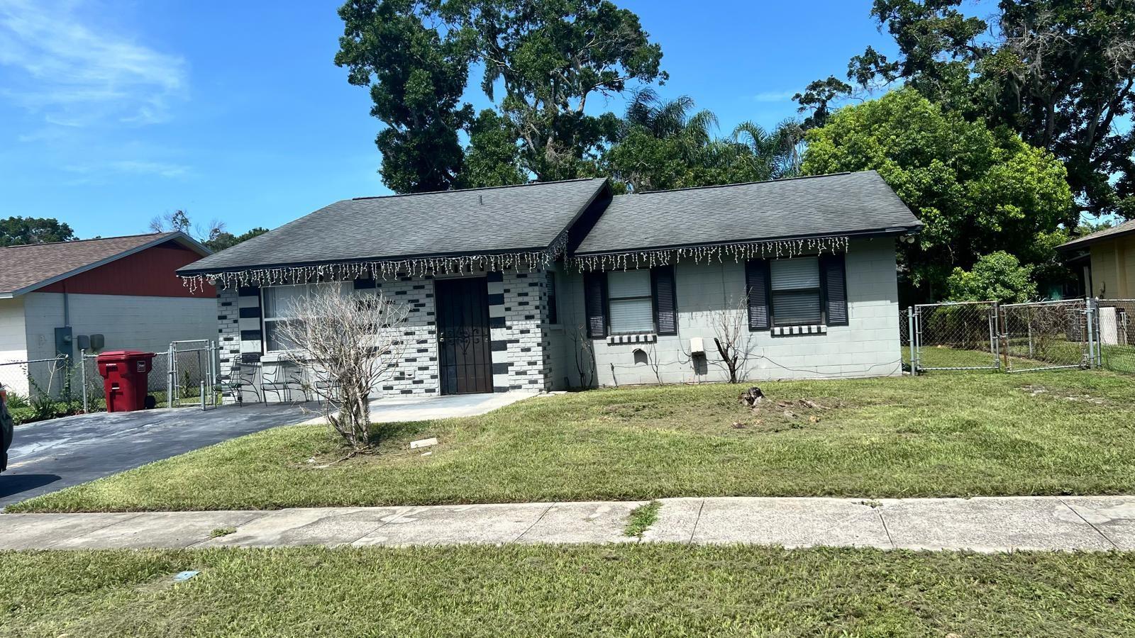 Single Family Residence in PLANT CITY, FL - Daniel Dourado