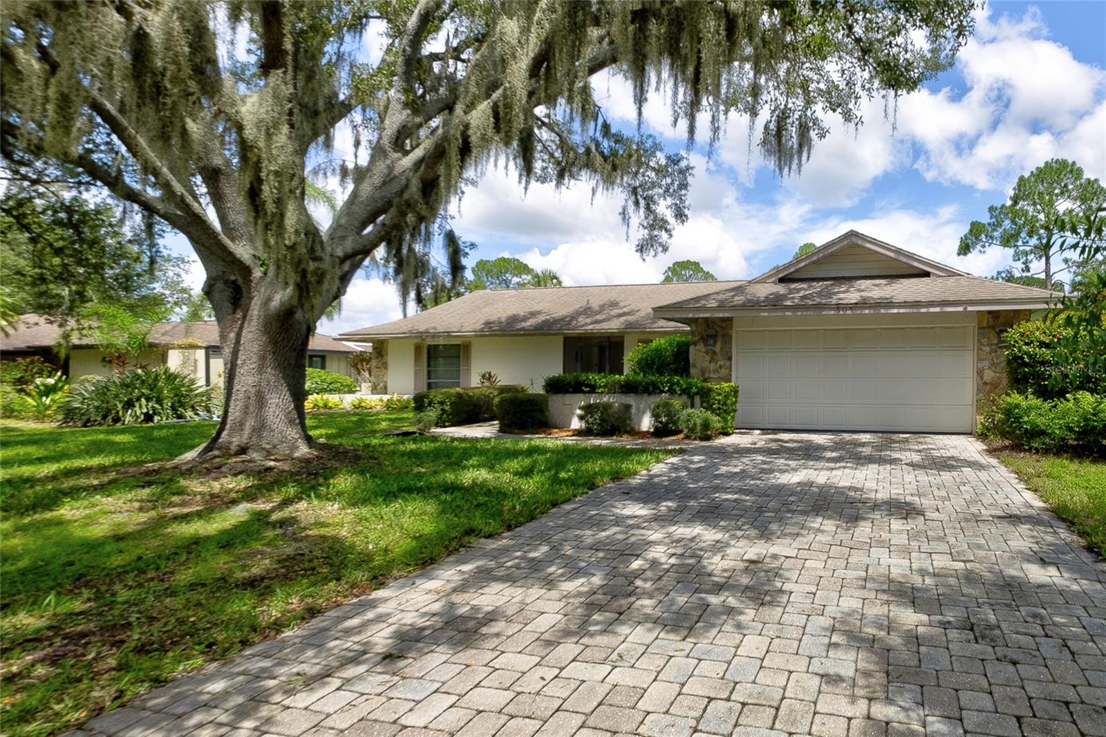 Single Family Residence em SARASOTA, FL - Daniel Dourado