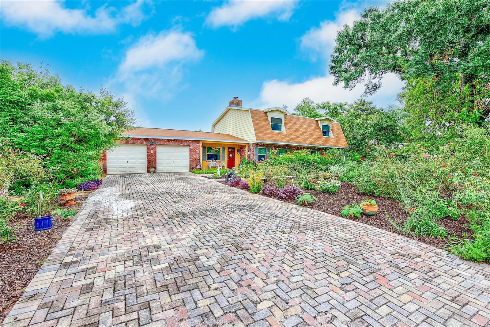 Single Family Residence em BRANDON, FL - Daniel Dourado