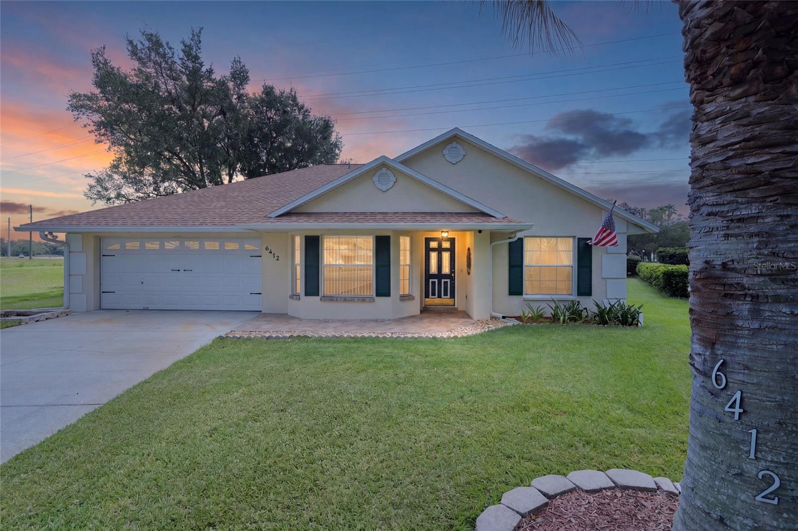 Single Family Residence in ZEPHYRHILLS, FL - Daniel Dourado
