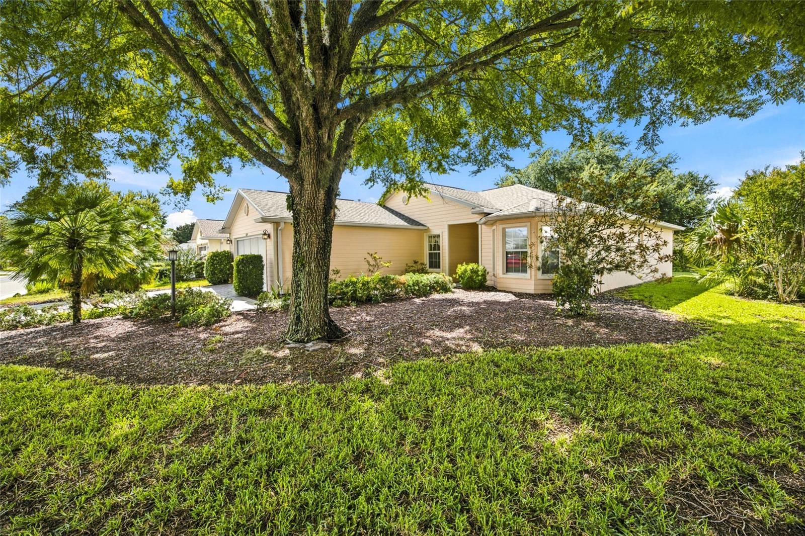 Single Family Residence in OCALA, FL - Daniel Dourado