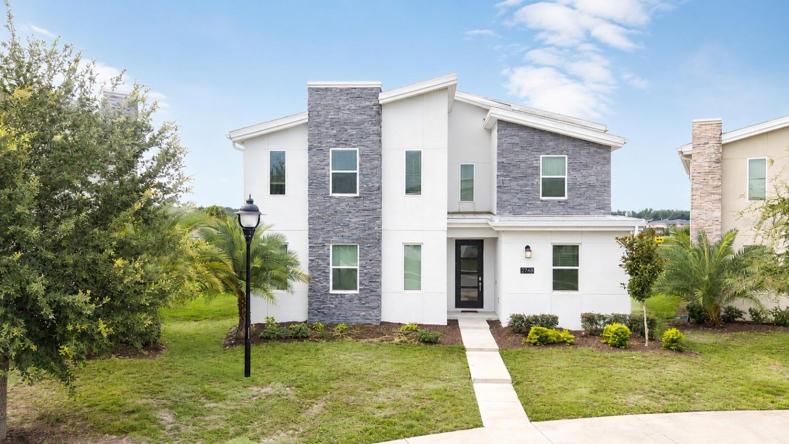 Single Family Residence em KISSIMMEE, FL - Daniel Dourado