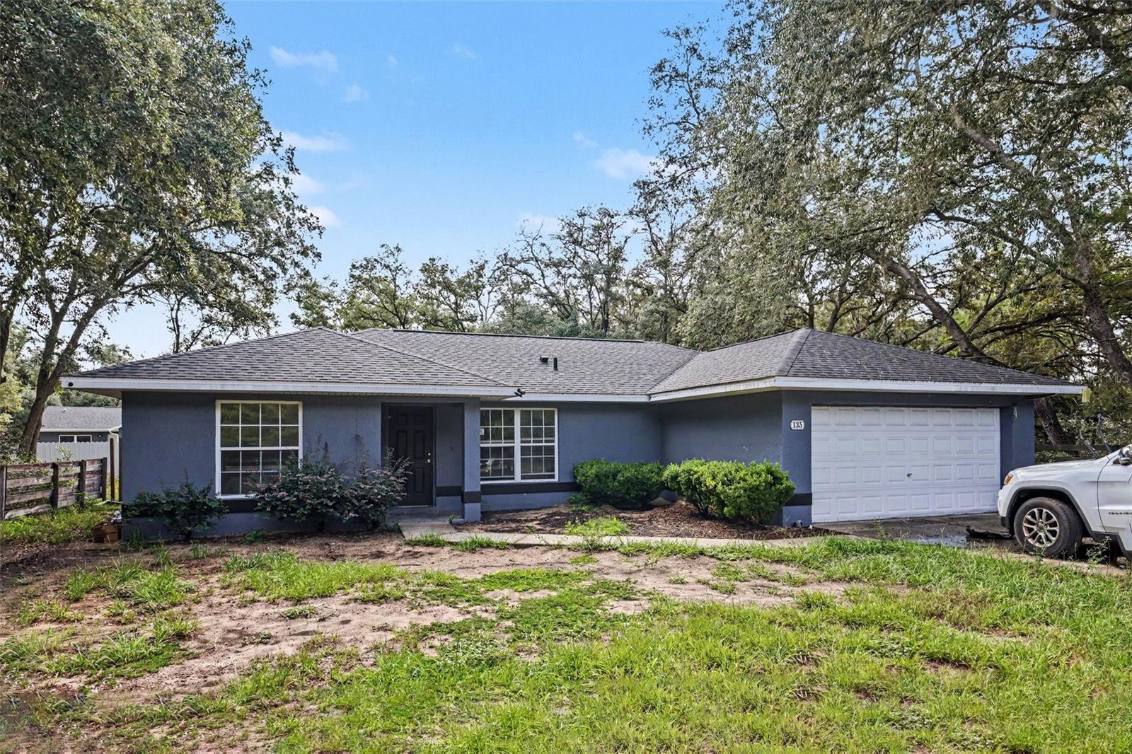 Single Family Residence in OCKLAWAHA, FL - Daniel Dourado