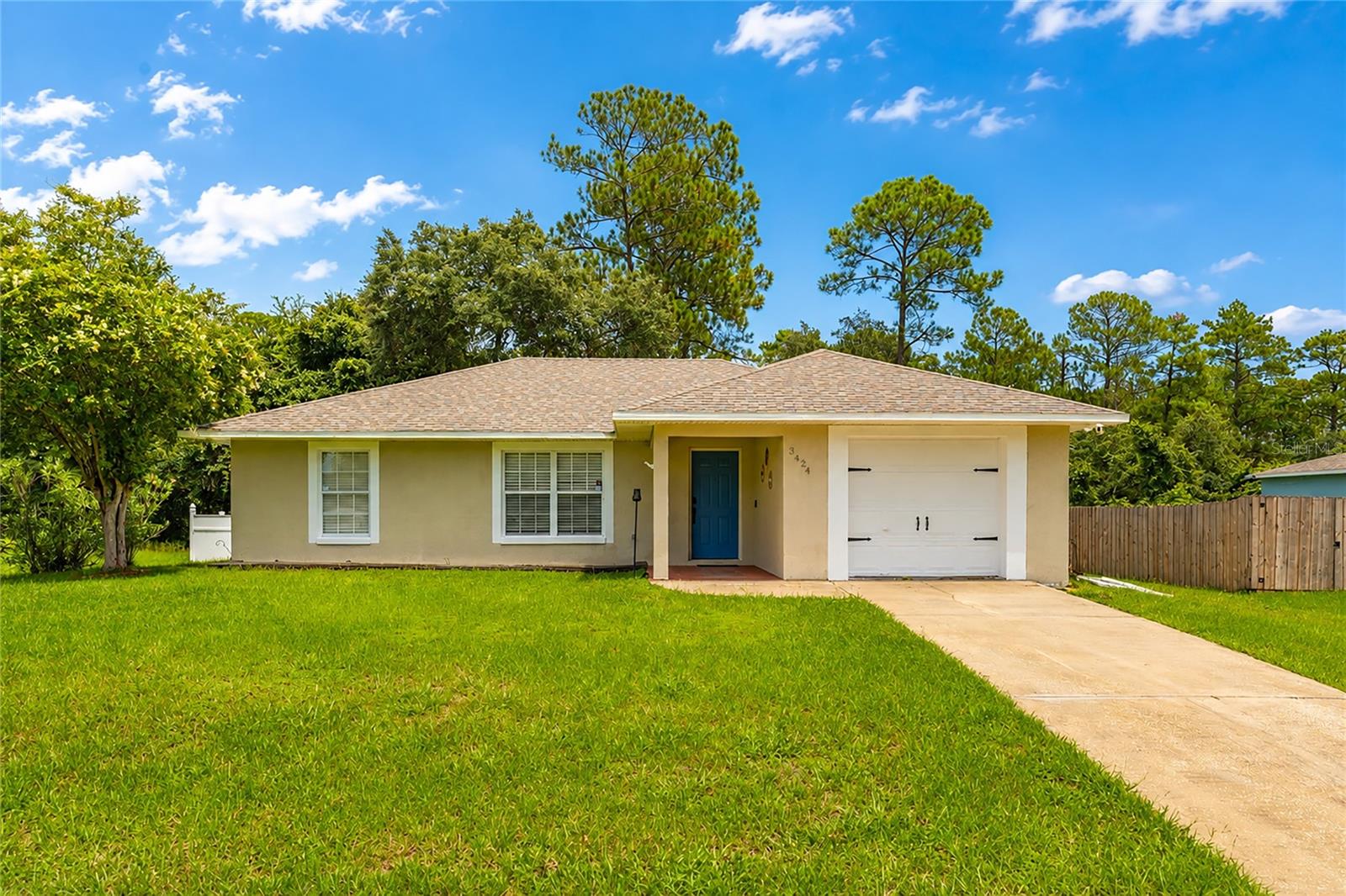 Single Family Residence in DELTONA, FL - Daniel Dourado