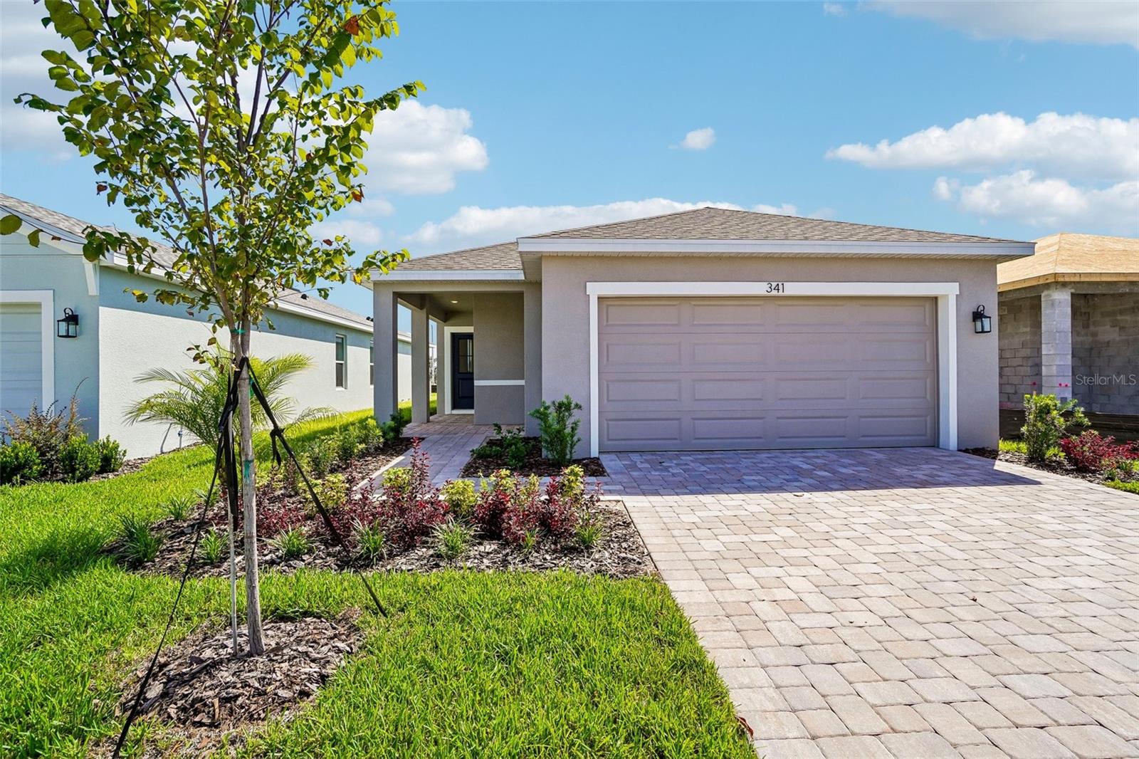 Single Family Residence in WINTER HAVEN, FL - Daniel Dourado