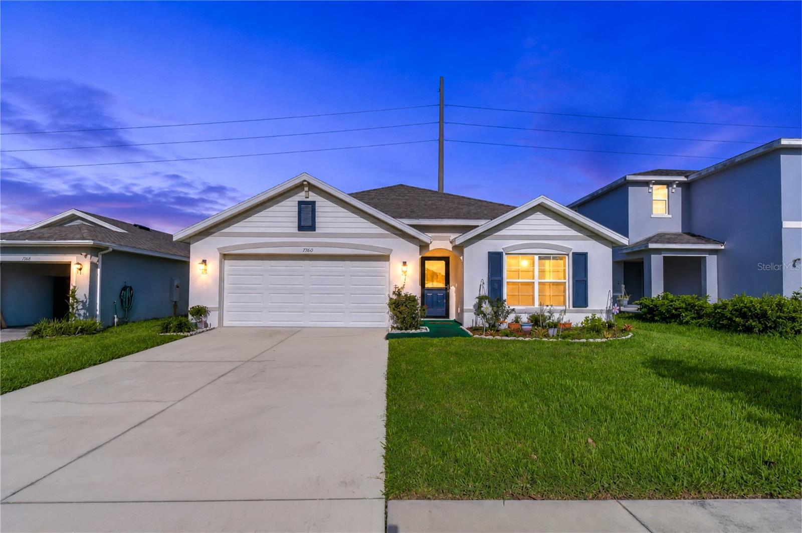 Single Family Residence in ZEPHYRHILLS, FL - Daniel Dourado