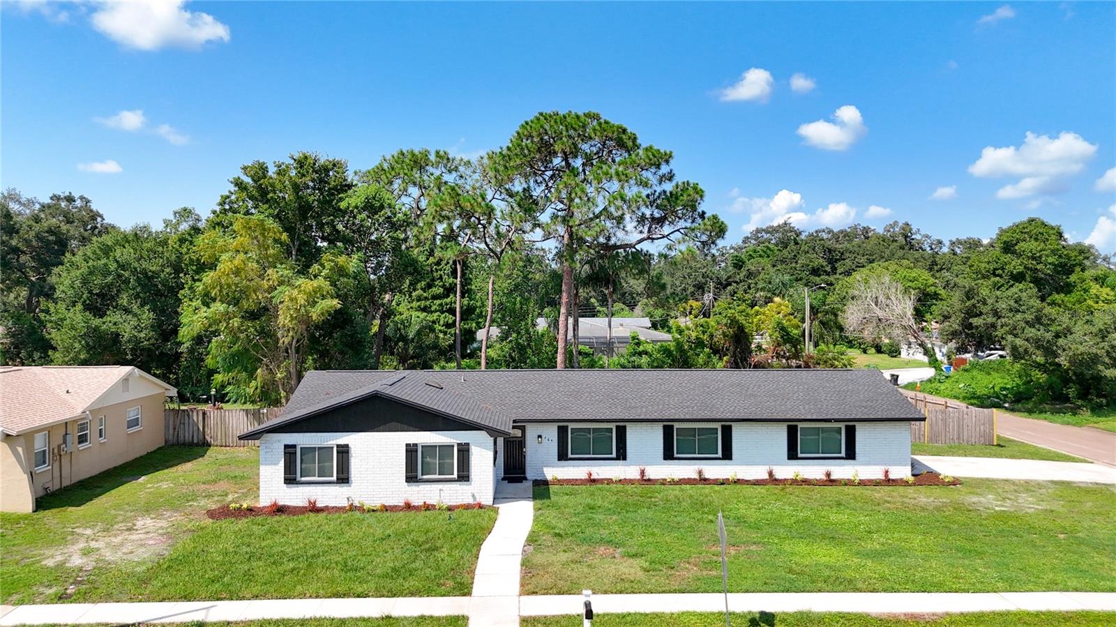 Single Family Residence em BRANDON, FL - Daniel Dourado