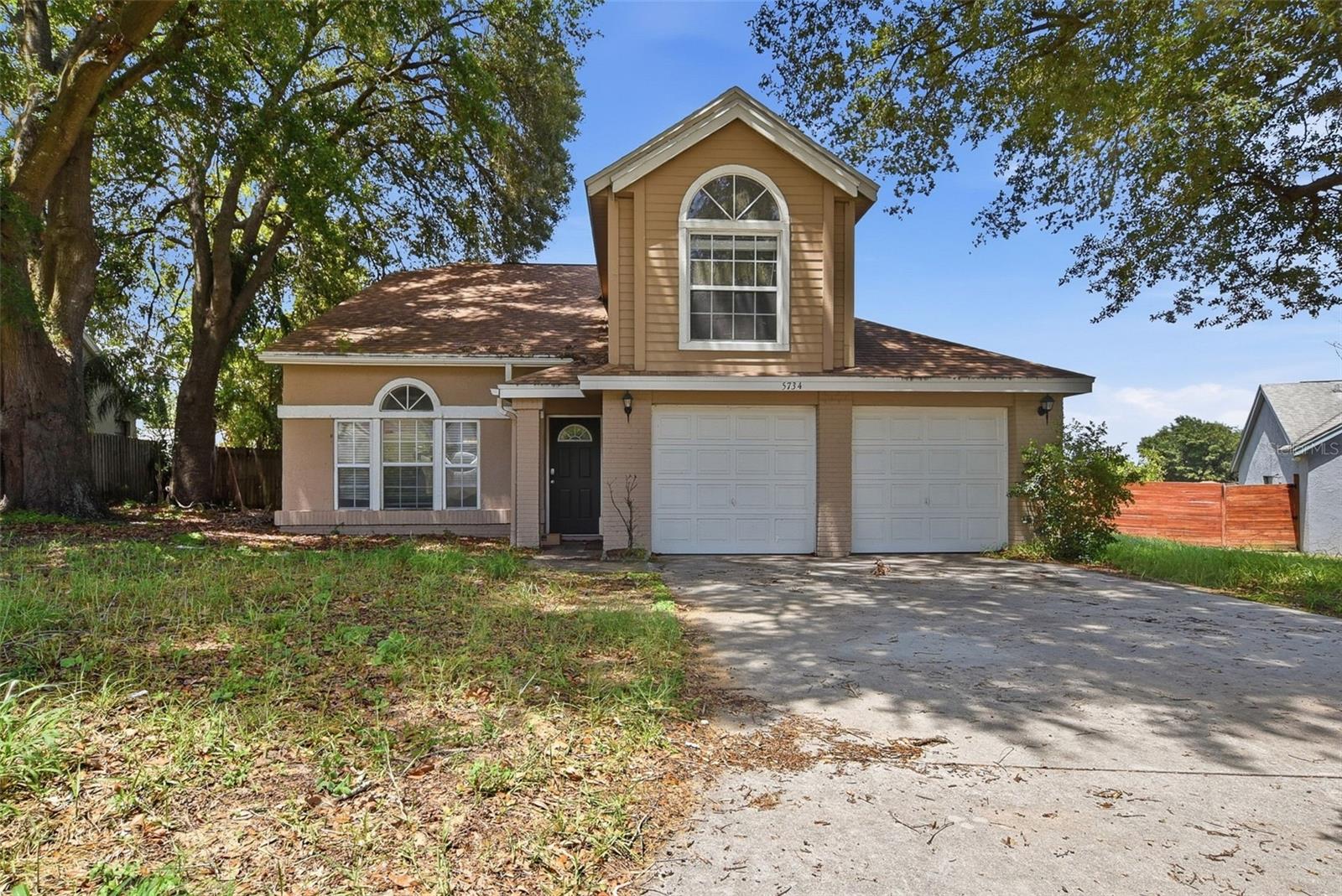 Single Family Residence in ORLANDO, FL - Daniel Dourado
