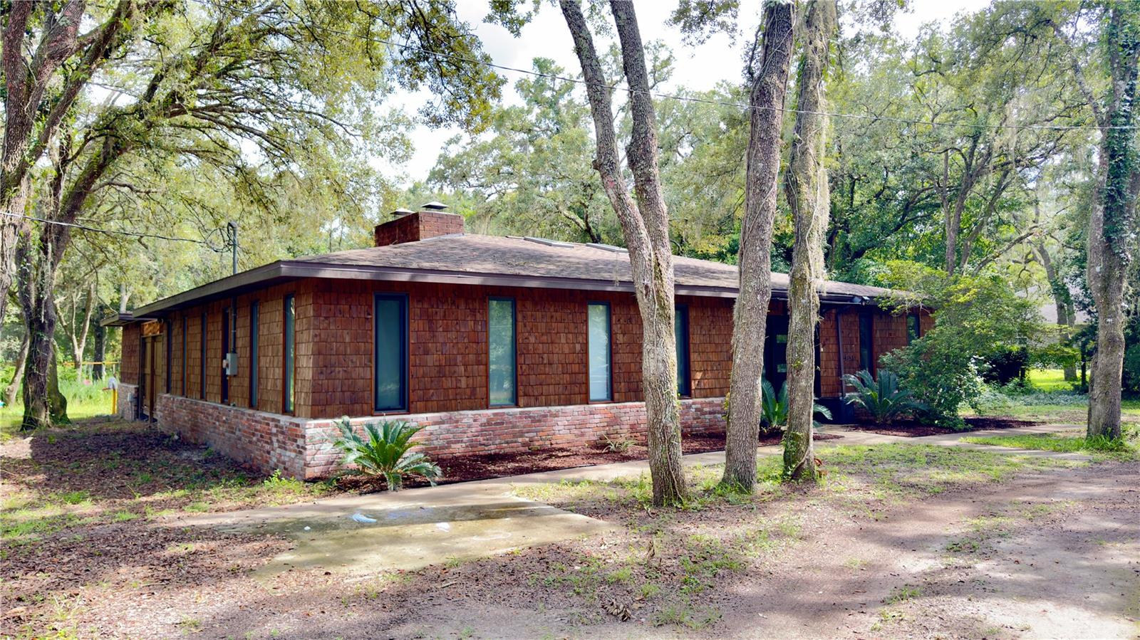Single Family Residence in WEBSTER, FL - Daniel Dourado