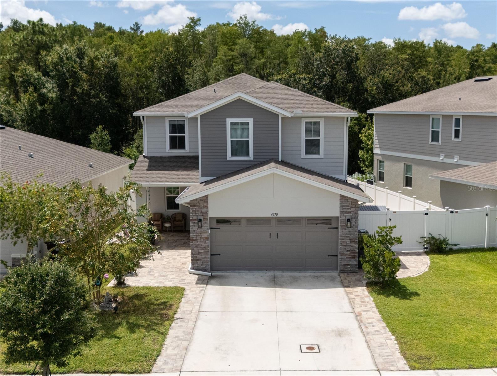 Single Family Residence in ST CLOUD, FL - Daniel Dourado