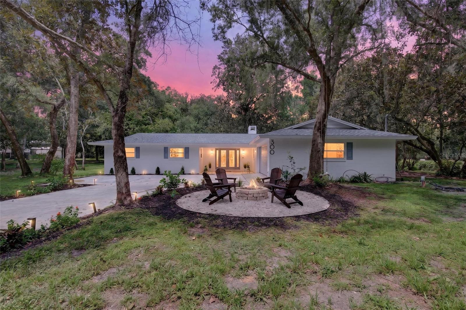 Single Family Residence in GENEVA, FL - Daniel Dourado