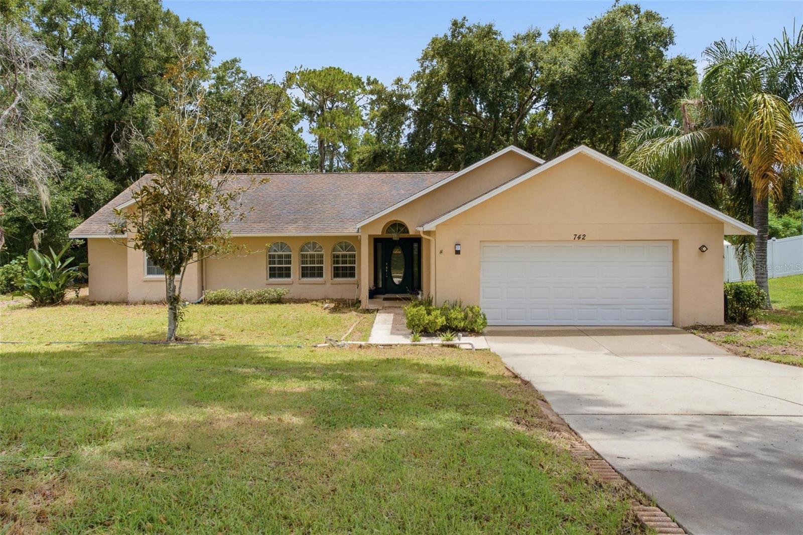 Single Family Residence em TAVARES, FL - Daniel Dourado