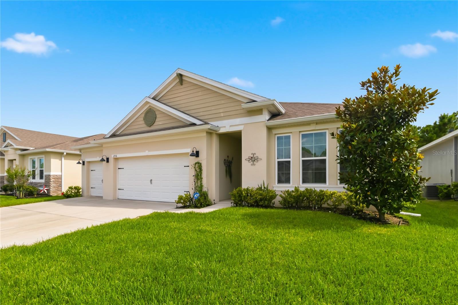 Single Family Residence in ST CLOUD, FL - Daniel Dourado