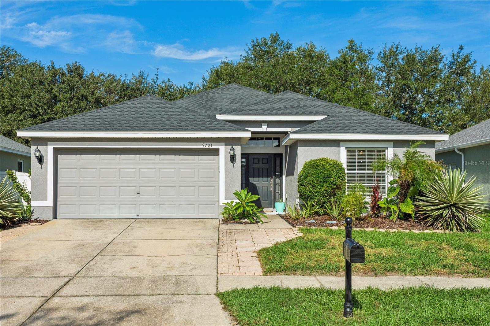 Single Family Residence in LAND O LAKES, FL - Daniel Dourado