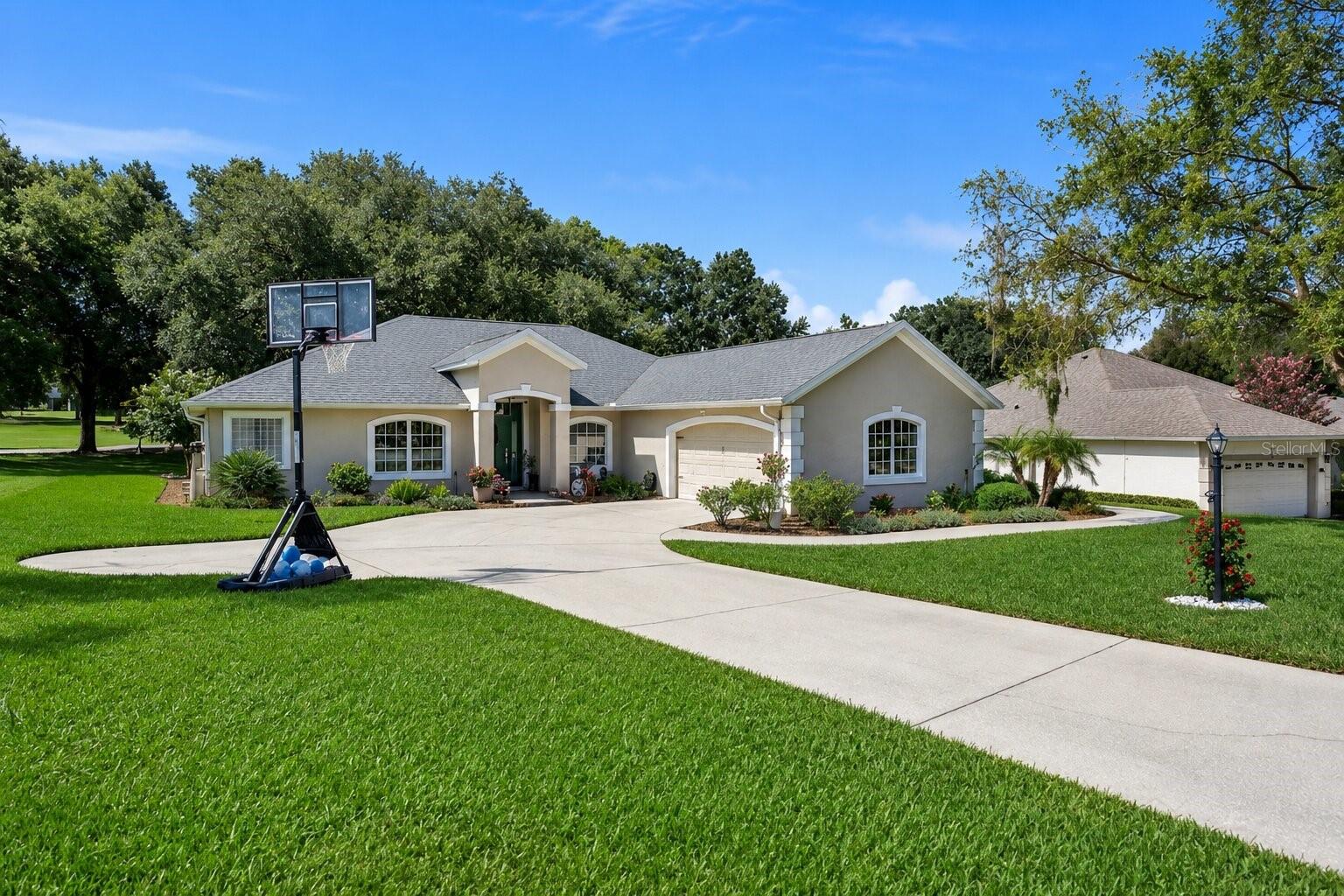 Single Family Residence em LADY LAKE, FL - Daniel Dourado
