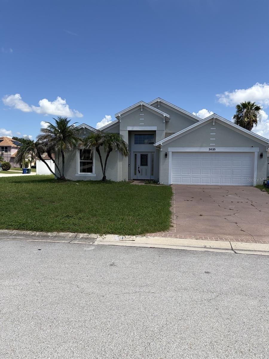 Single Family Residence in WINTER HAVEN, FL - Daniel Dourado