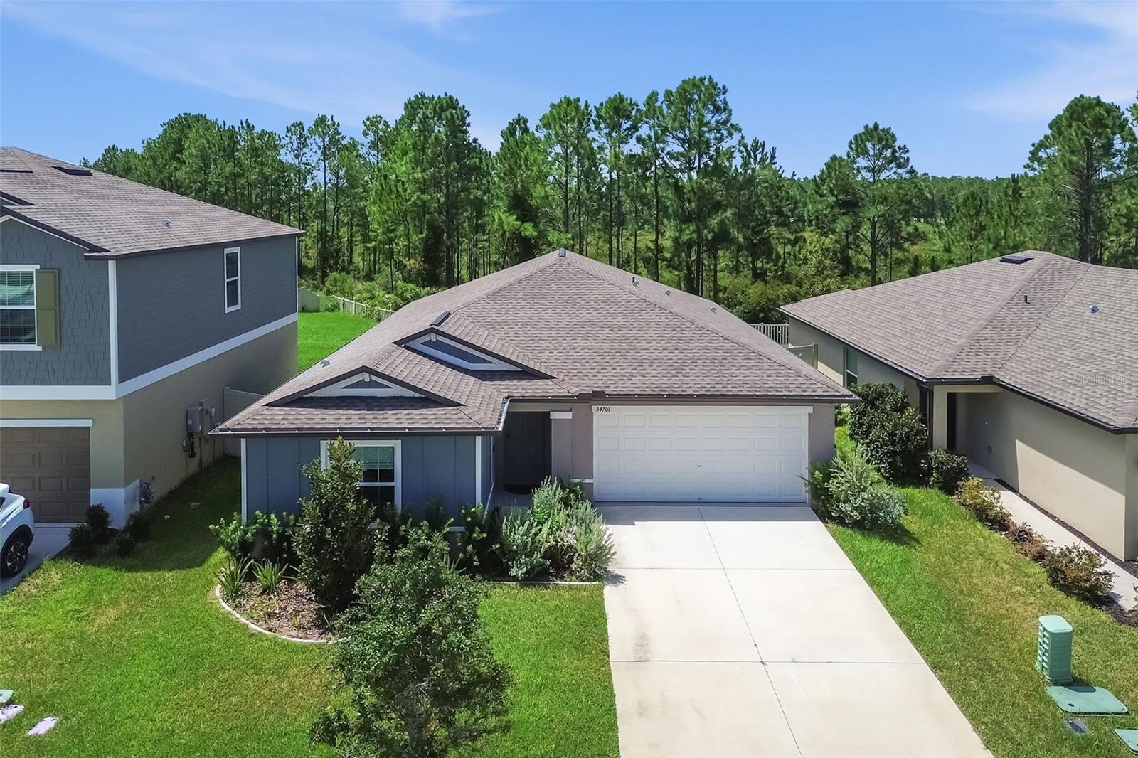 Single Family Residence in ZEPHYRHILLS, FL - Daniel Dourado