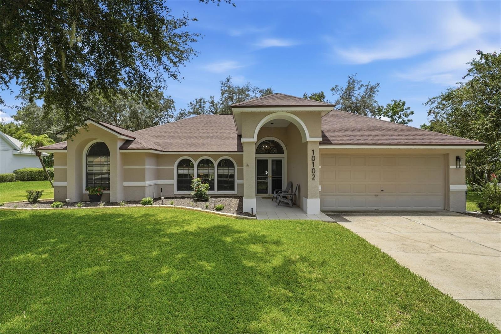 Single Family Residence in LEESBURG, FL - Daniel Dourado